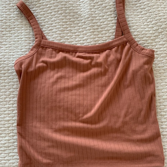 Ribbed tank top - Picture 2 of 6